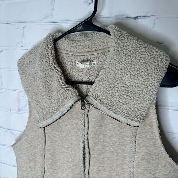 Ruff Hewn size medium vest - Picture 5 of 5